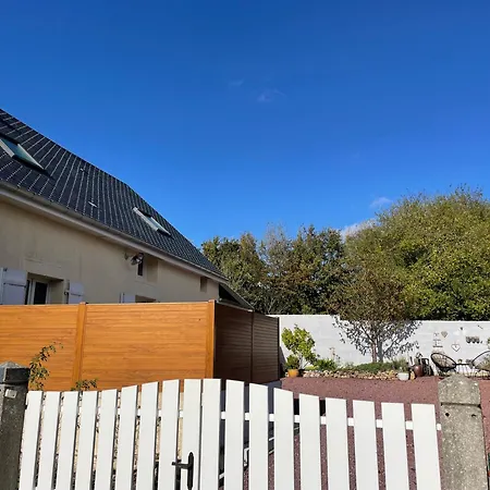Petite Maison Dans La Manche * Creances